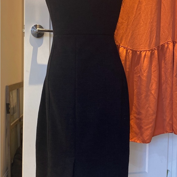 LBD - Picture 4 of 6